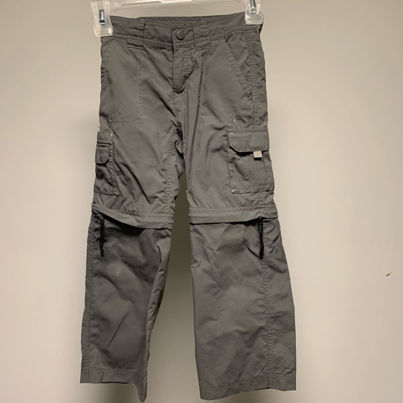 Two pairs of convertible youth pants - Picture 3 of 9